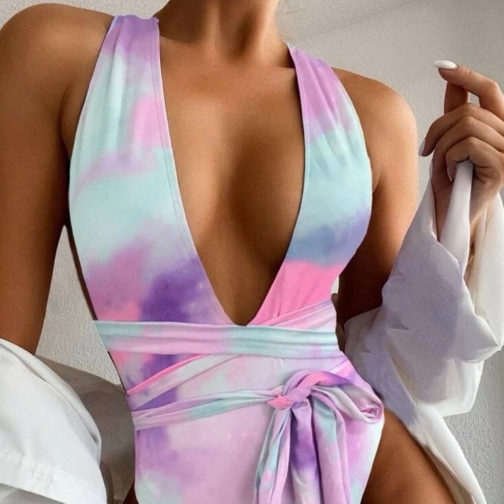 NWOT SHEIN Tie Dye Knot Front One Piece Swimsuit Size Medium